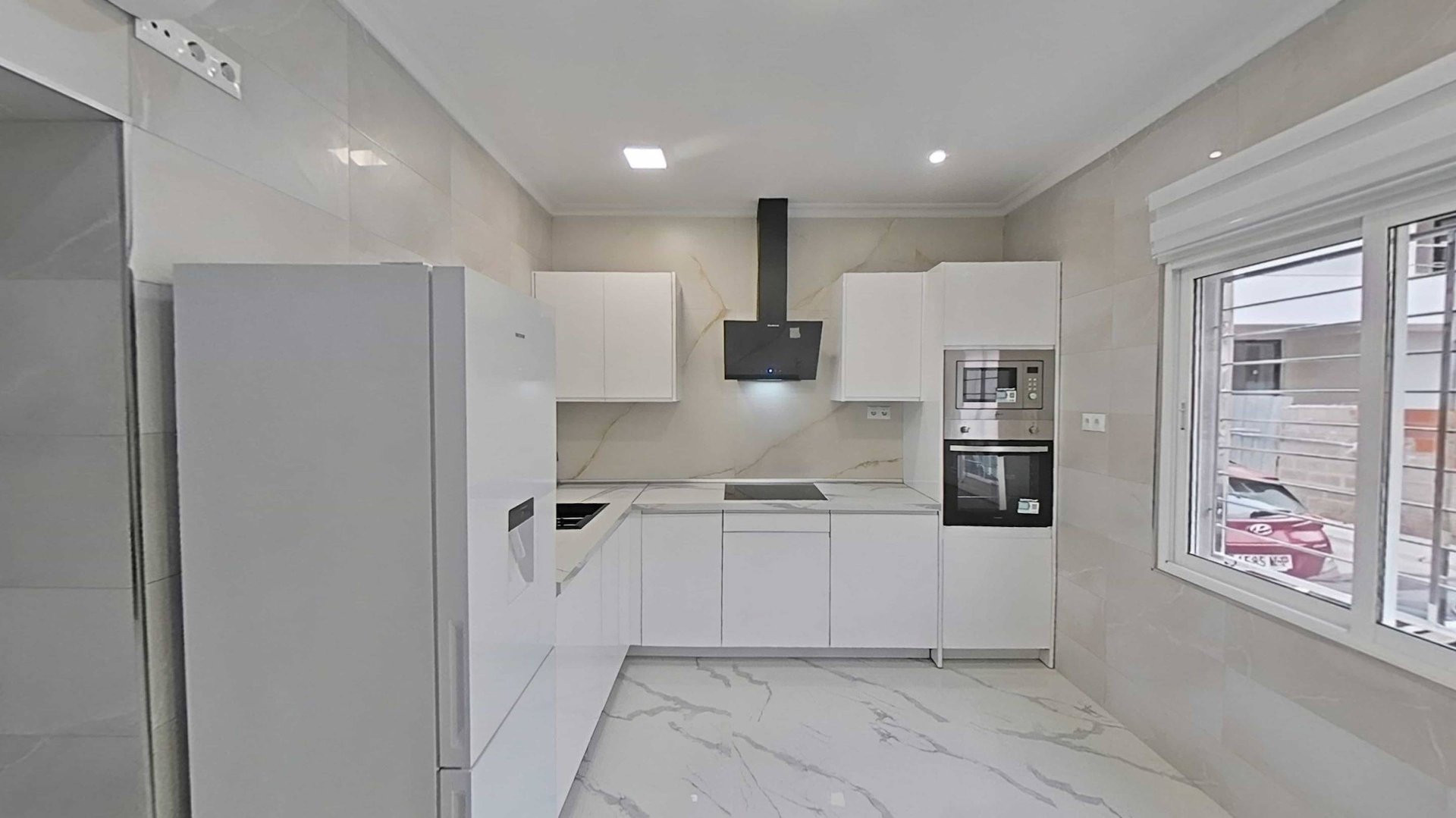 House in San Pedro del Pinatar - view 1