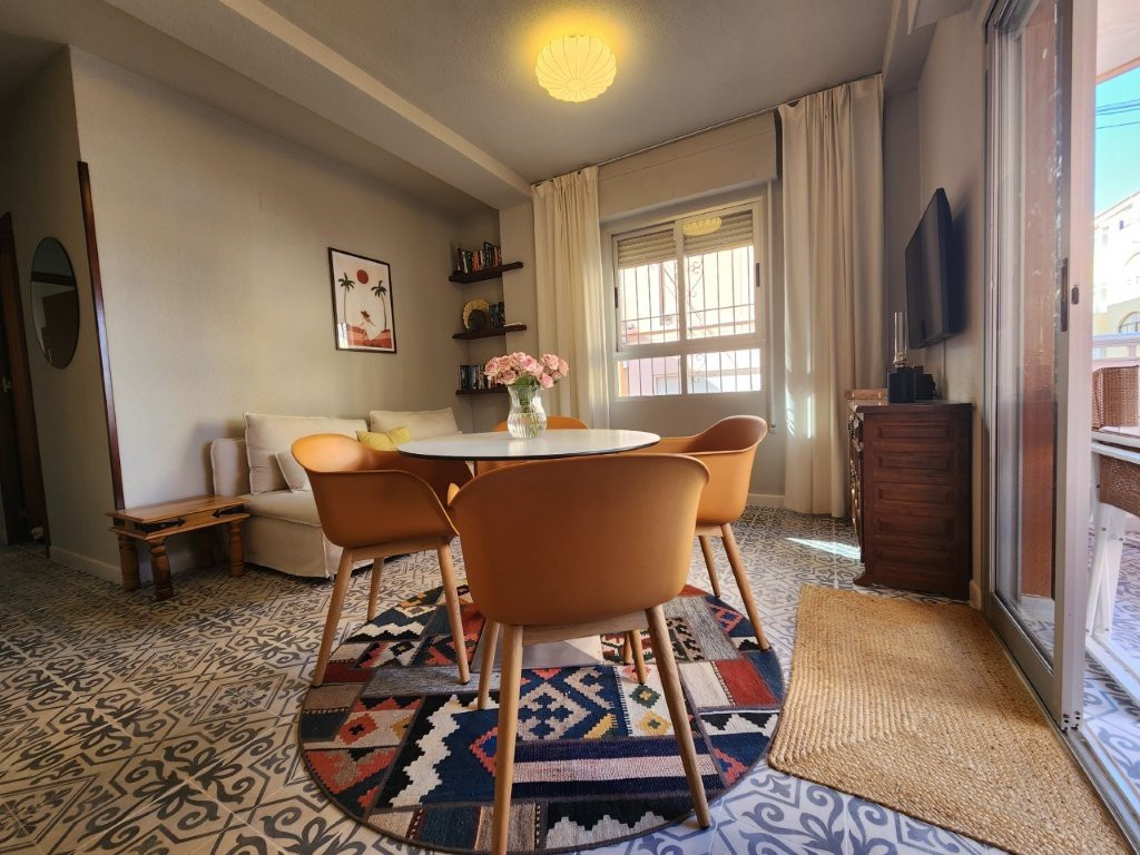 Apartment in Torrelamata - Image 2