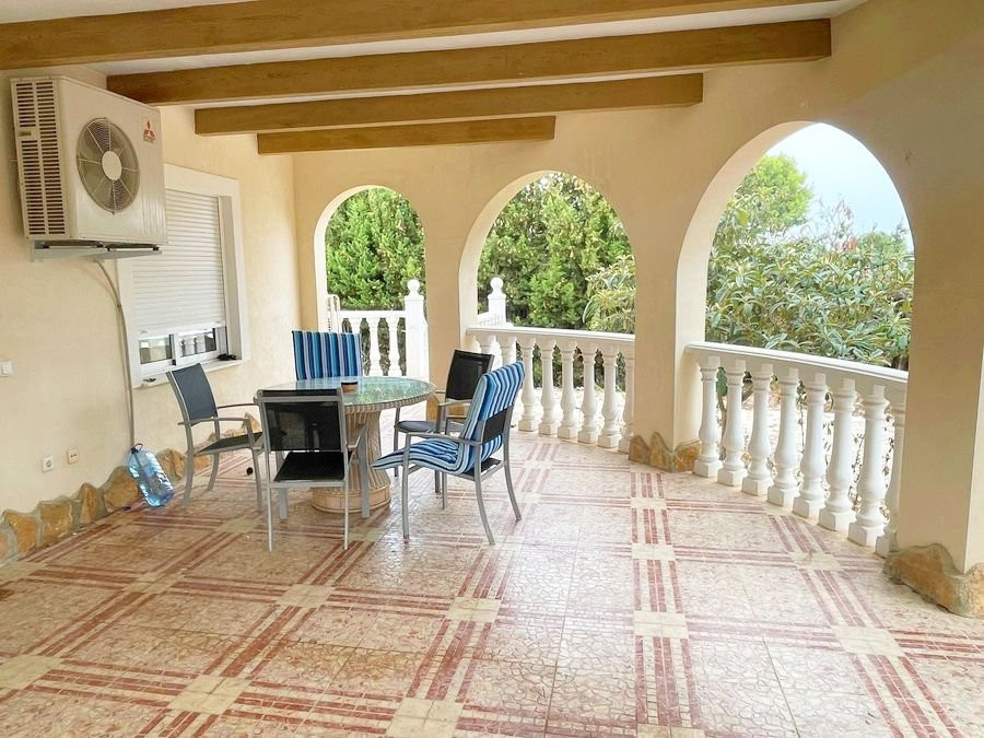 Farm, Ranch or Equestrian in Daya Vieja - Image 2