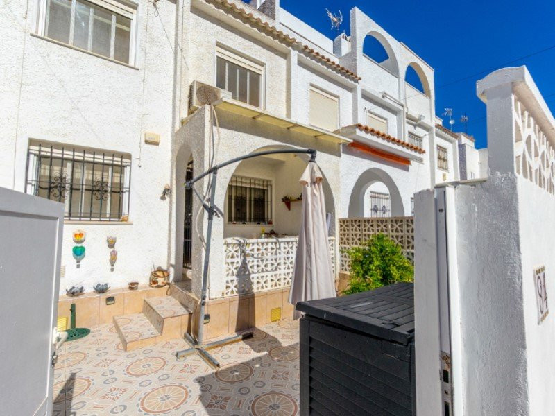 House in Torrevieja - Image 5