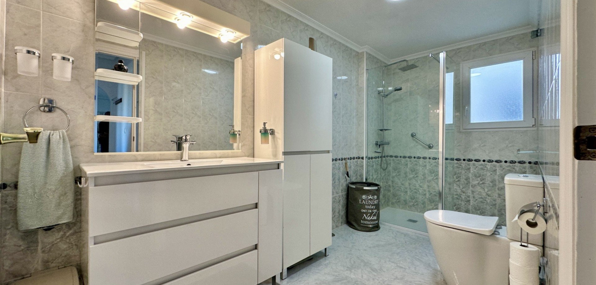 Apartment in Playa Flamenca - Image 4