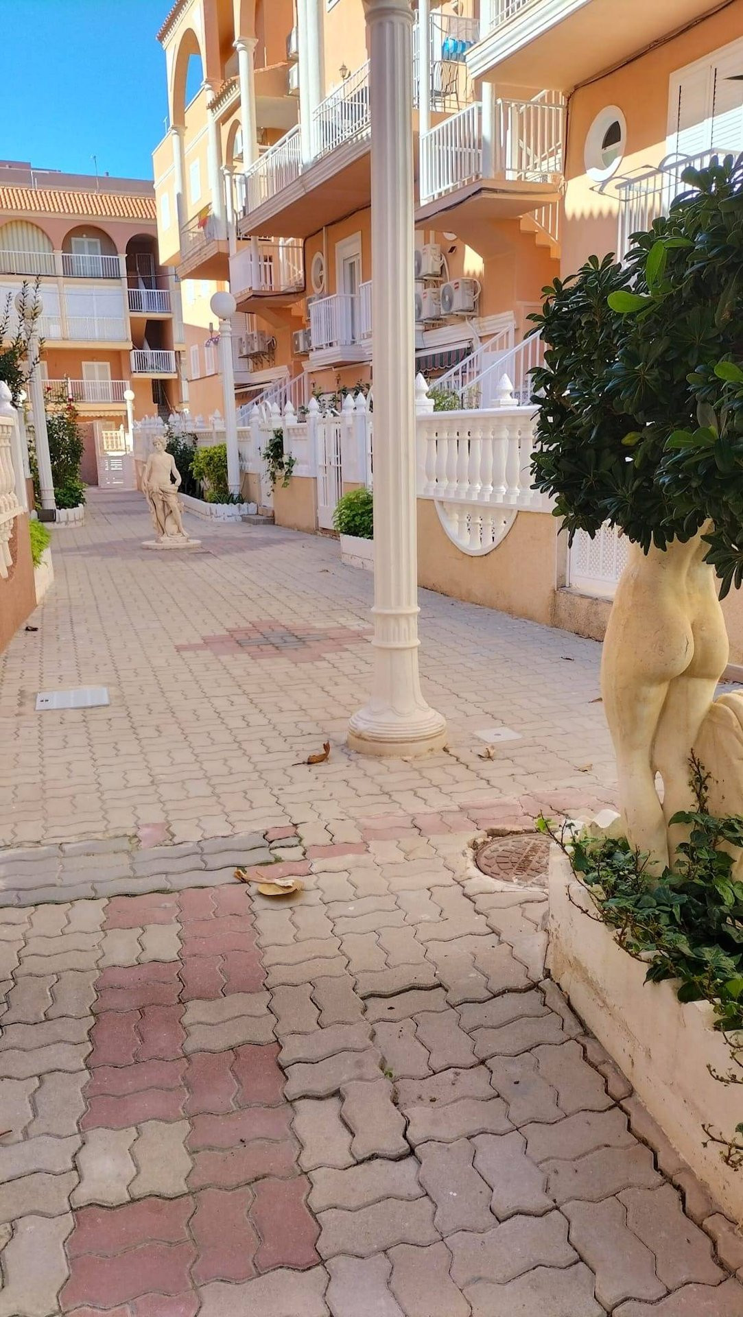 Apartment in Torrelamata - Image 3