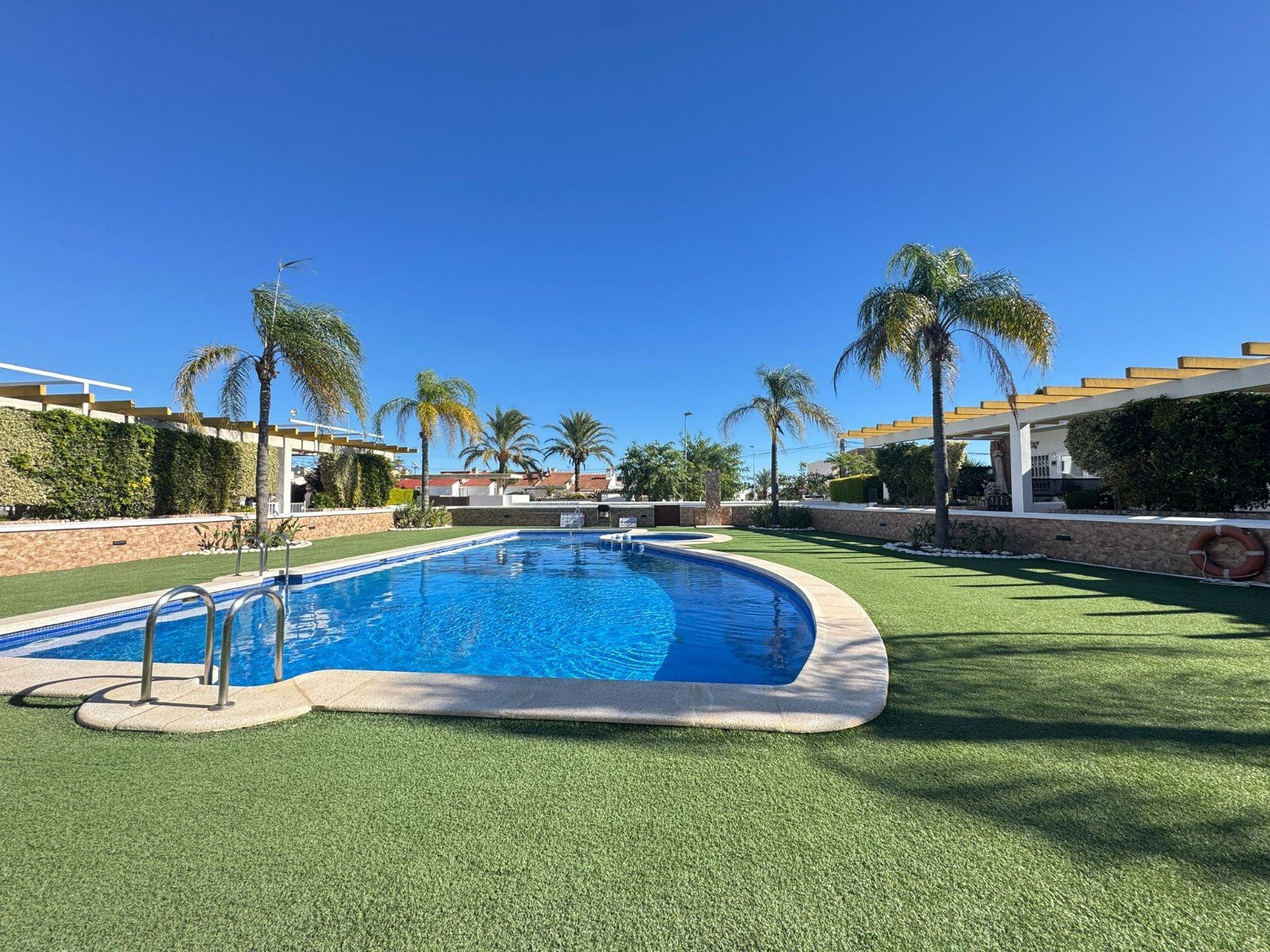 House in Mil Palmeras - Image 4