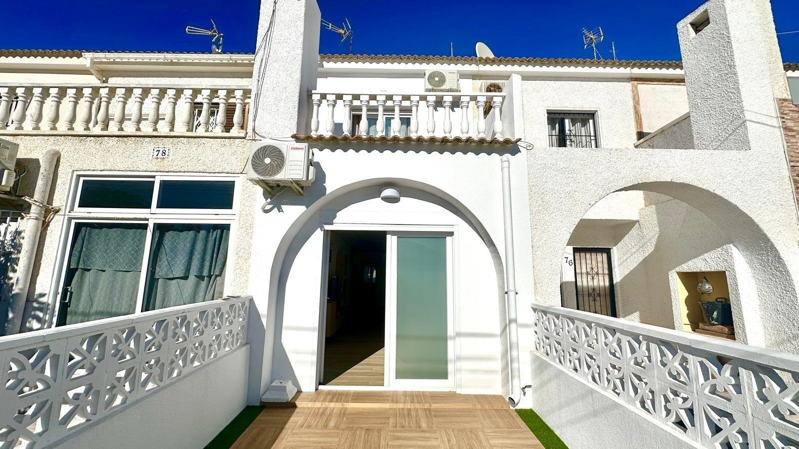 House in Torrevieja - Image 4