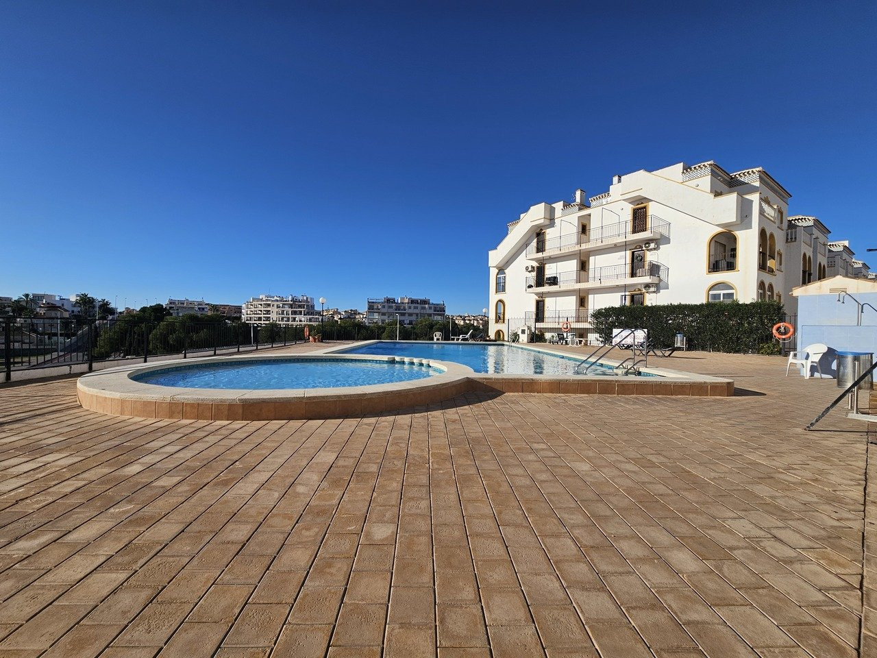 Apartment in La Zenia - Image 2