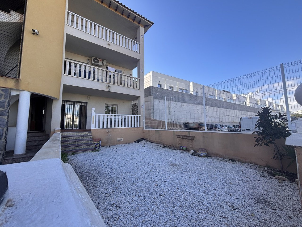 Apartment in Cabo Roig - Image 4