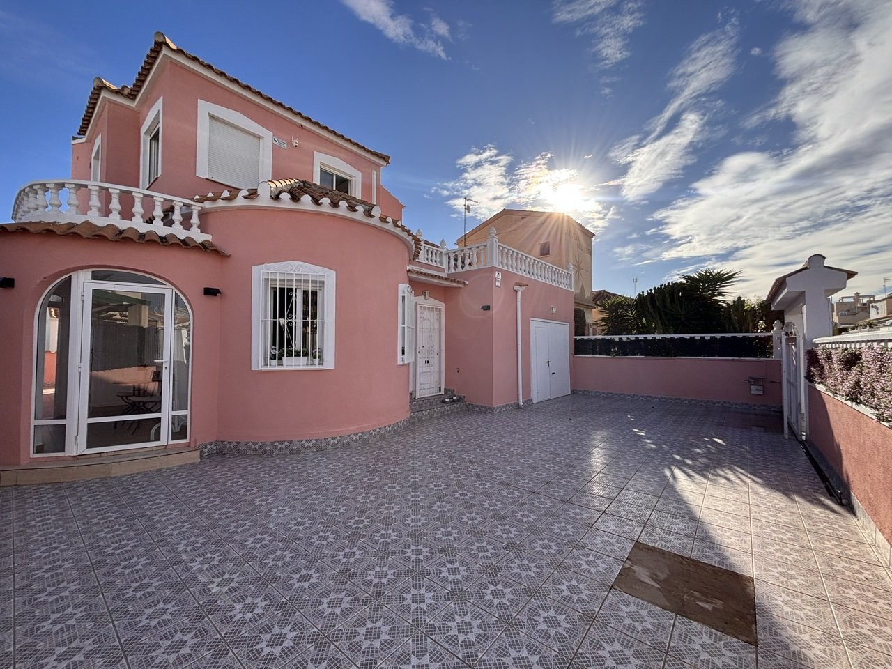 Villa in La Zenia - view 1