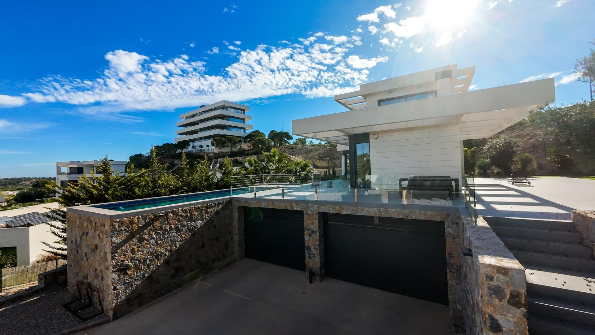 Villa in El Pinar de Campoverde - Image 5