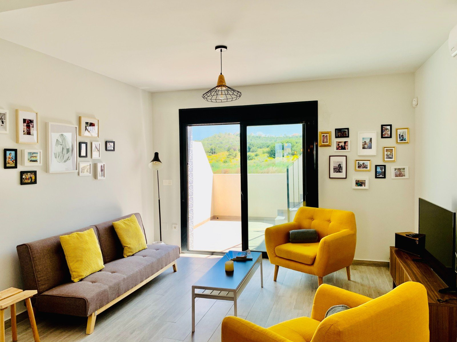 Apartment in San Miguel de Salinas - Image 2