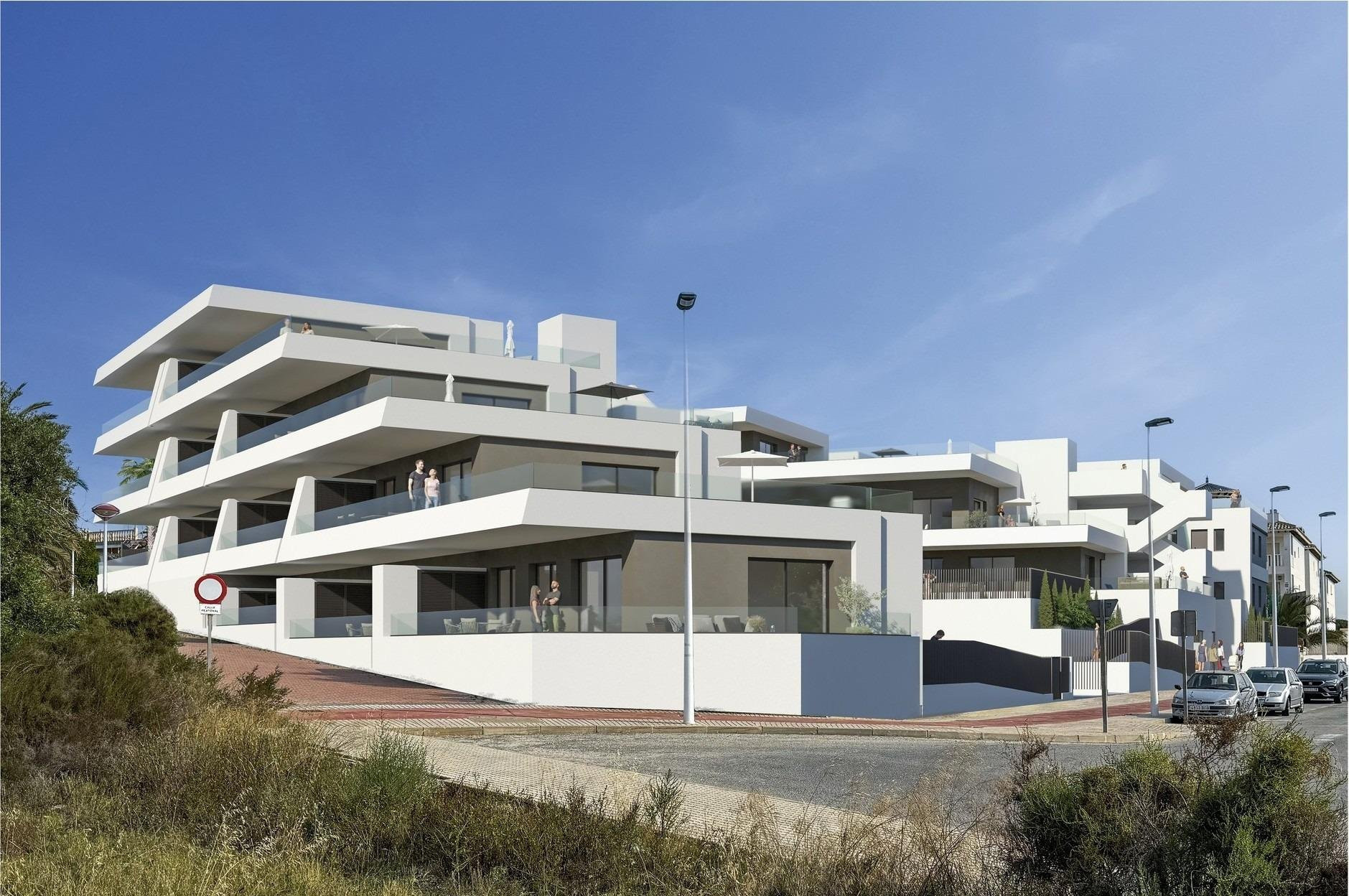 Apartment in La Marina - Image 3