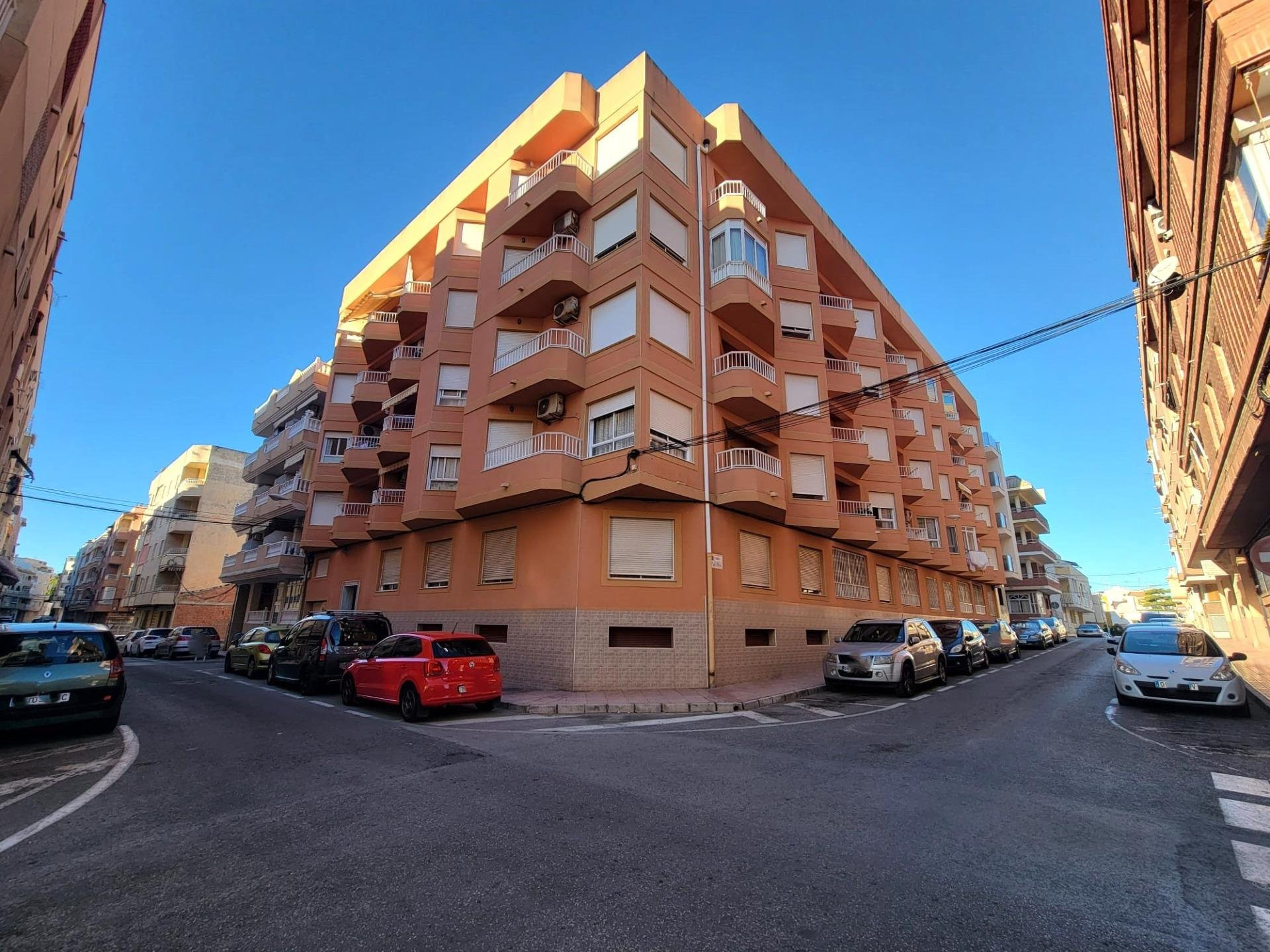 Apartment in Torrevieja - view 1