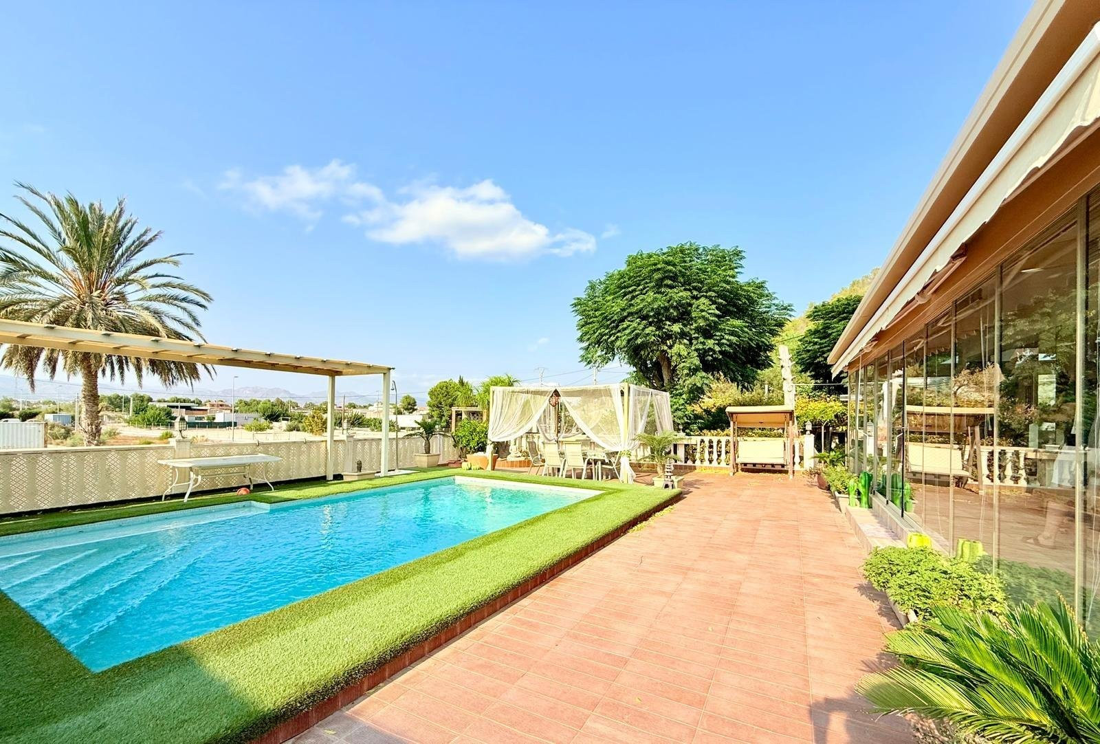 Villa in Barrio de las Cuevas - Image 2