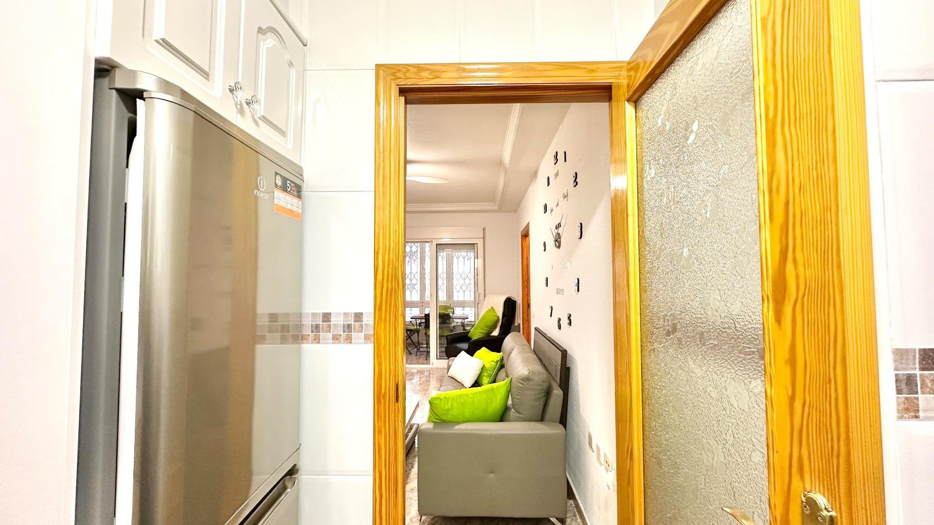 Apartment in Torrevieja - Image 4