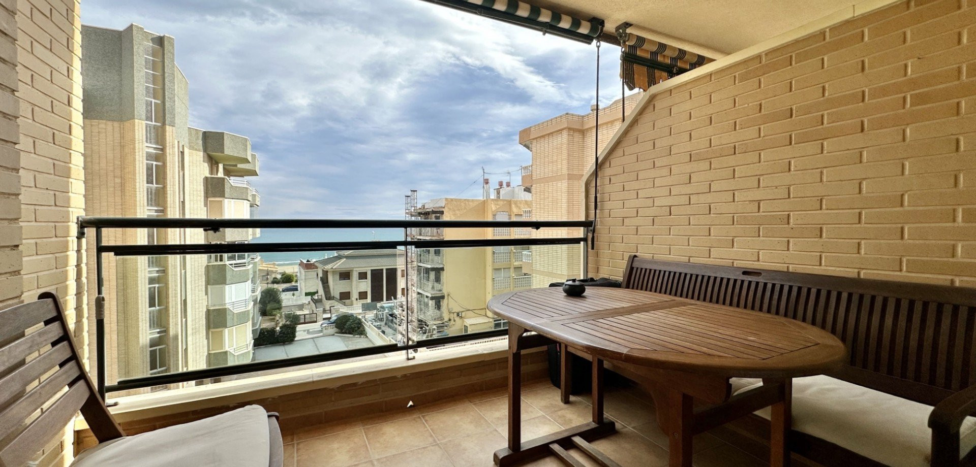 Apartment in Guardamar del Segura - Image 2