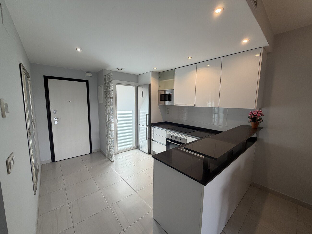 Apartment in Villamartin - Image 4