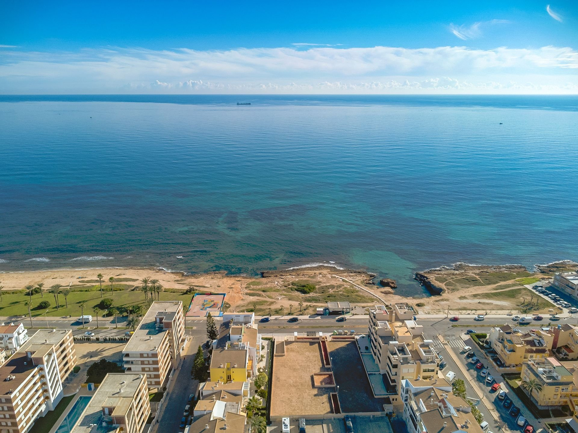 Apartment in Torrevieja - Image 2