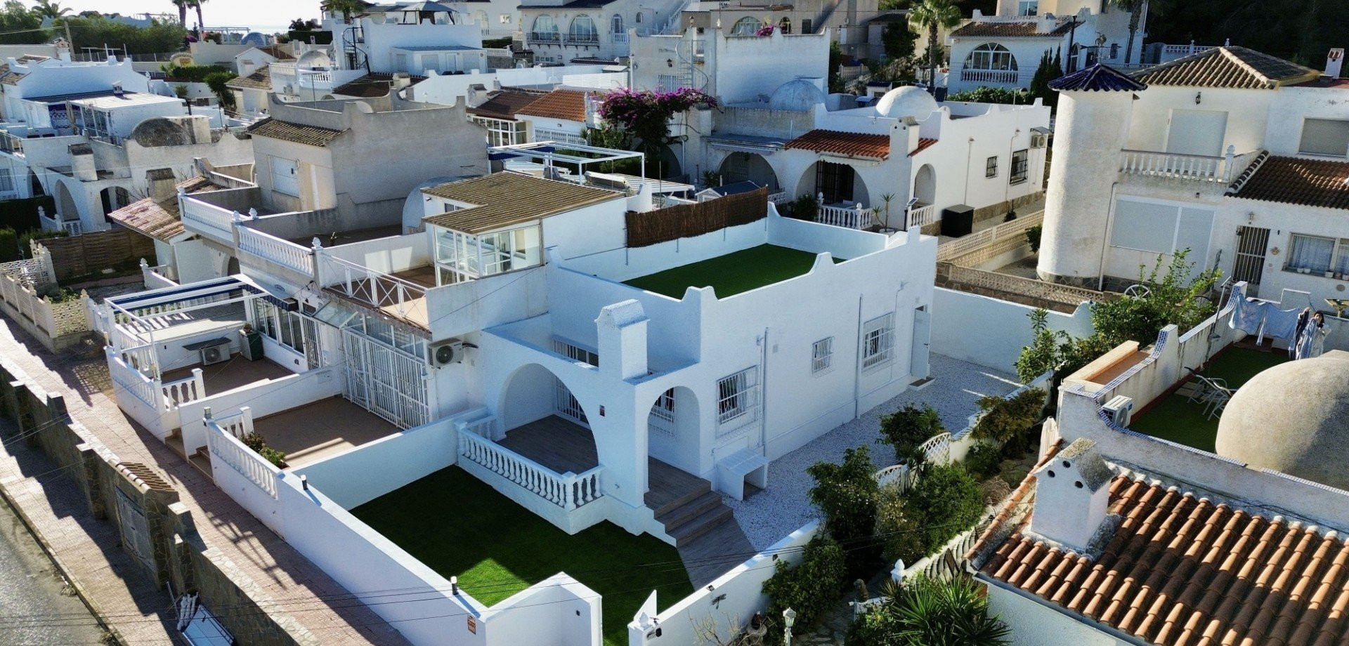 House in San Miguel de Salinas - view 1