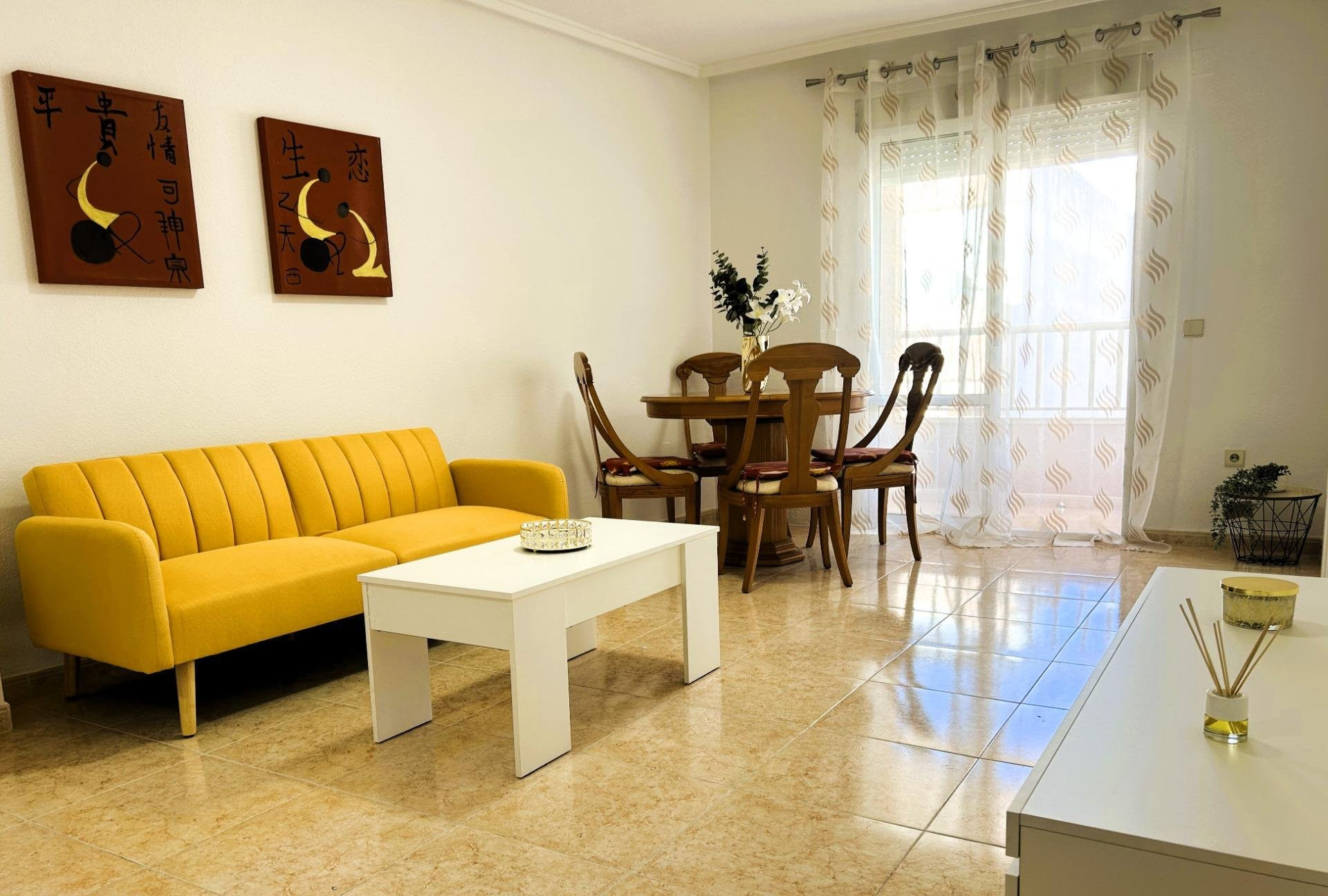 Apartment in Torrevieja - view 1