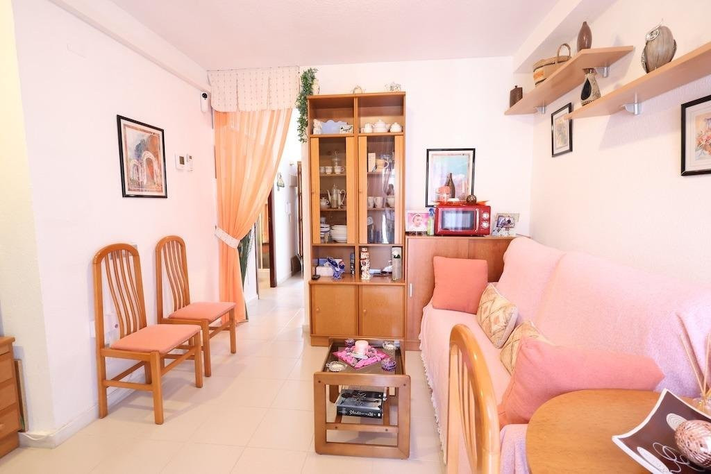 Apartment in Torrelamata - Image 4