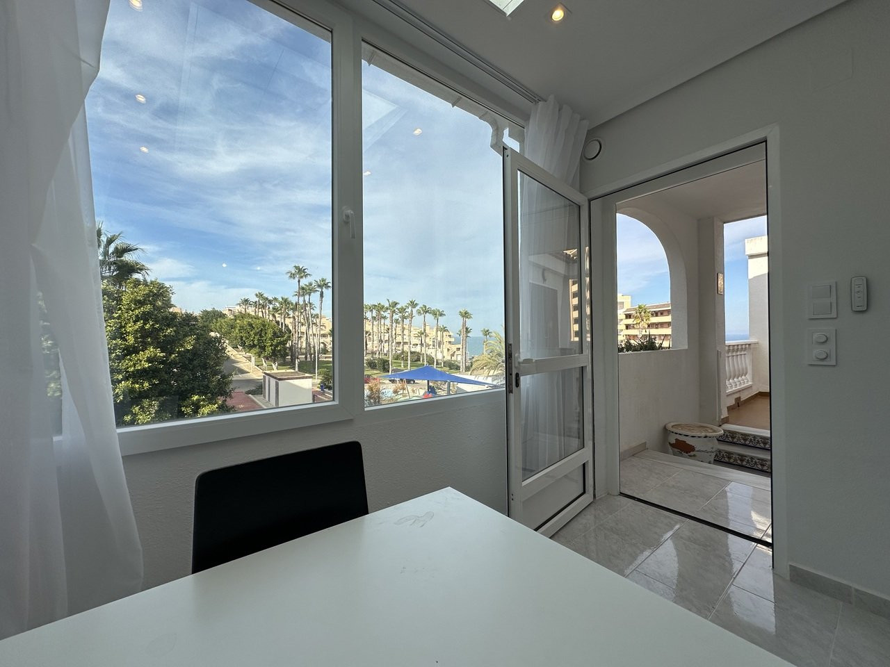 Apartment in Torrelamata - Image 4