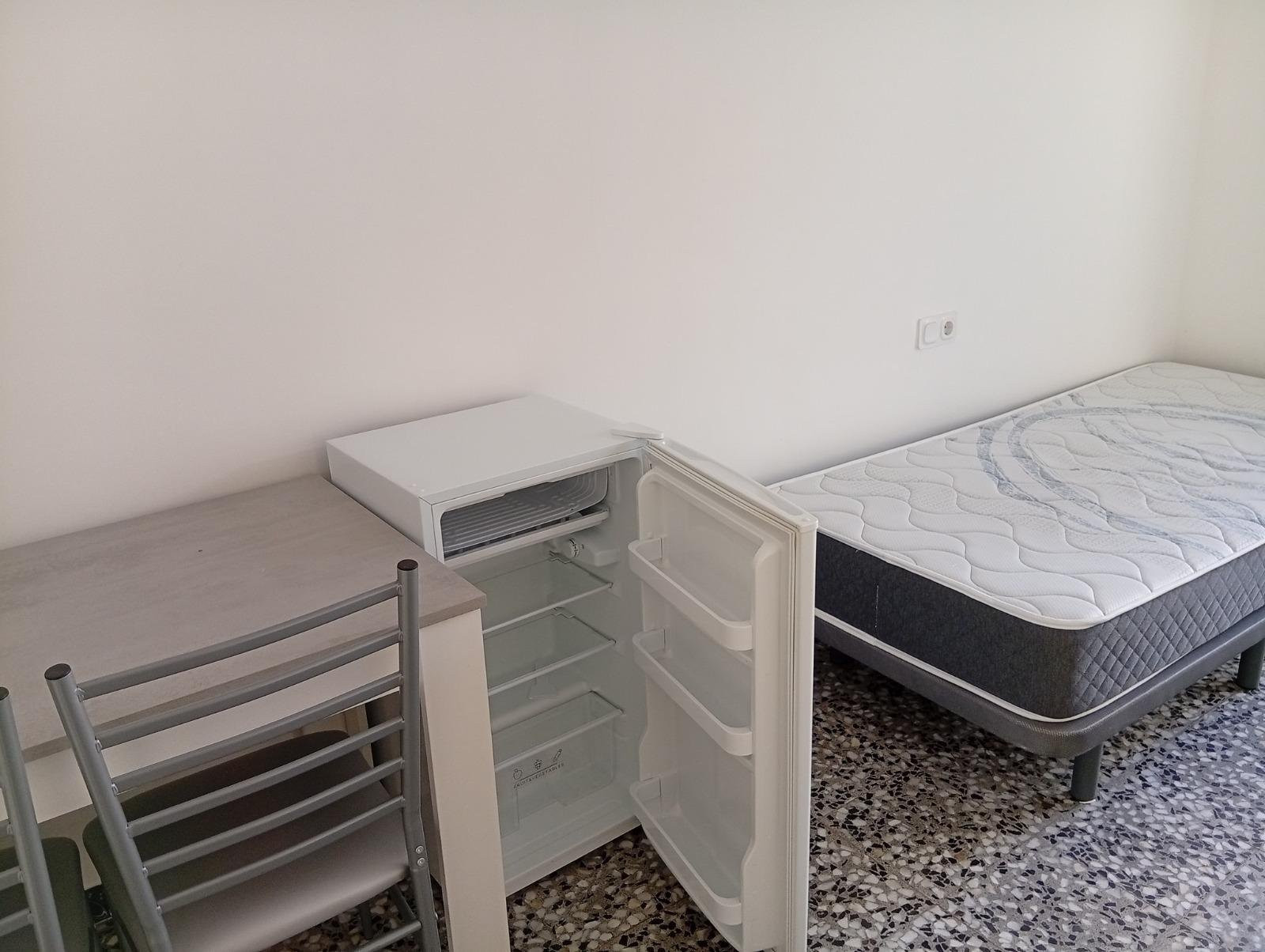 Apartment in Torrevieja - Image 2