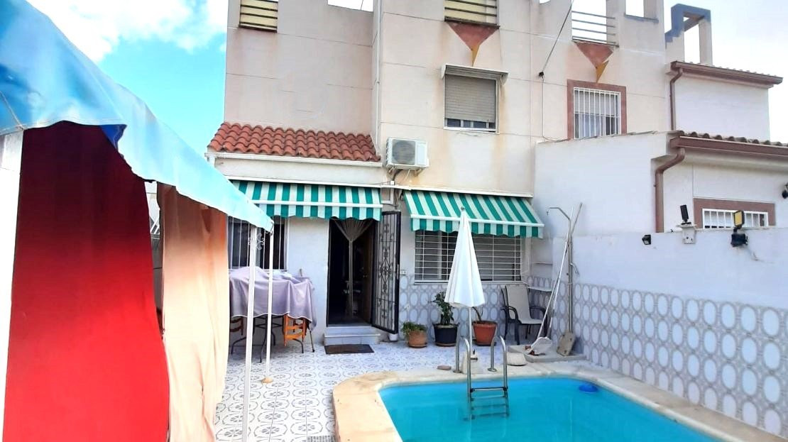 House in Torrevieja - Image 2