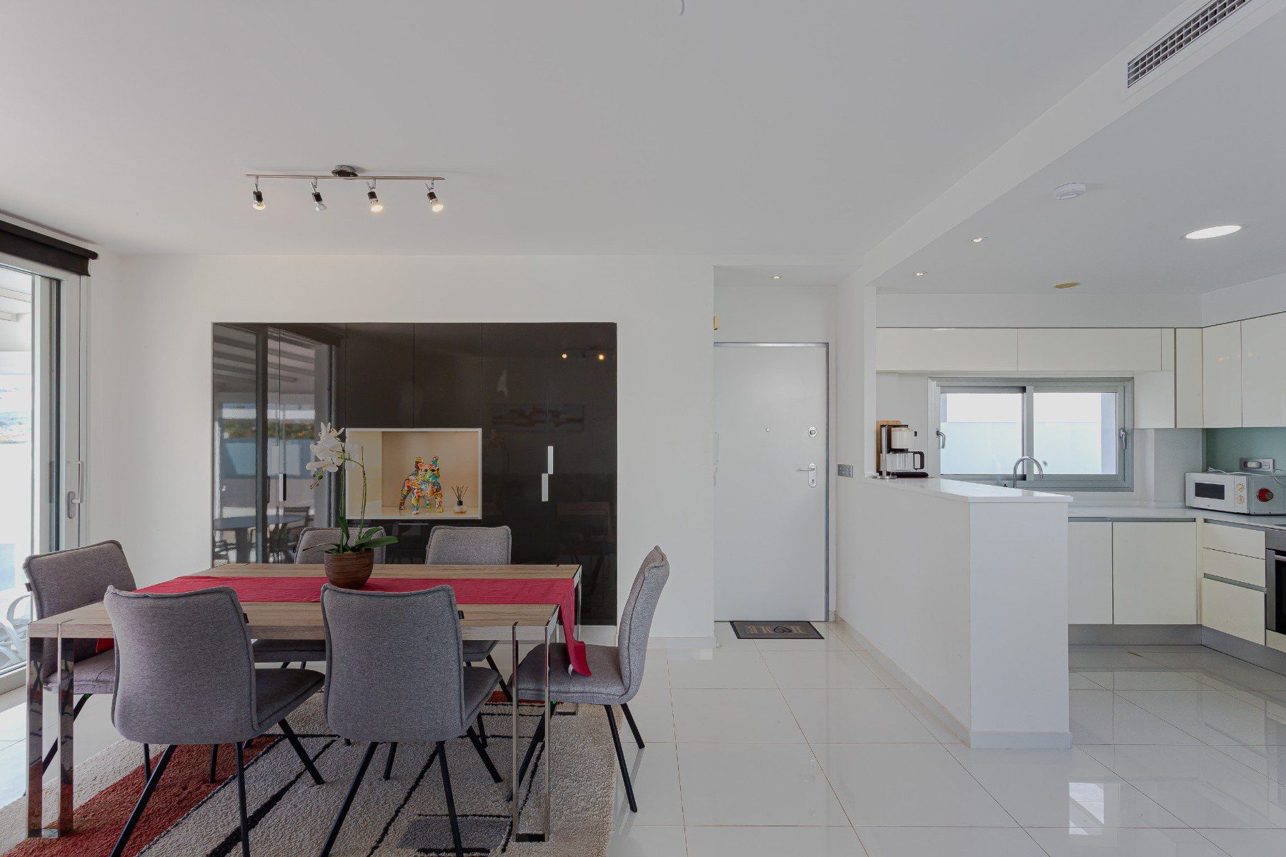 Villa in Urbanizacion los Balcones - Image 2