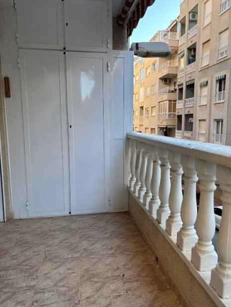 Apartment in Torrevieja - Image 2