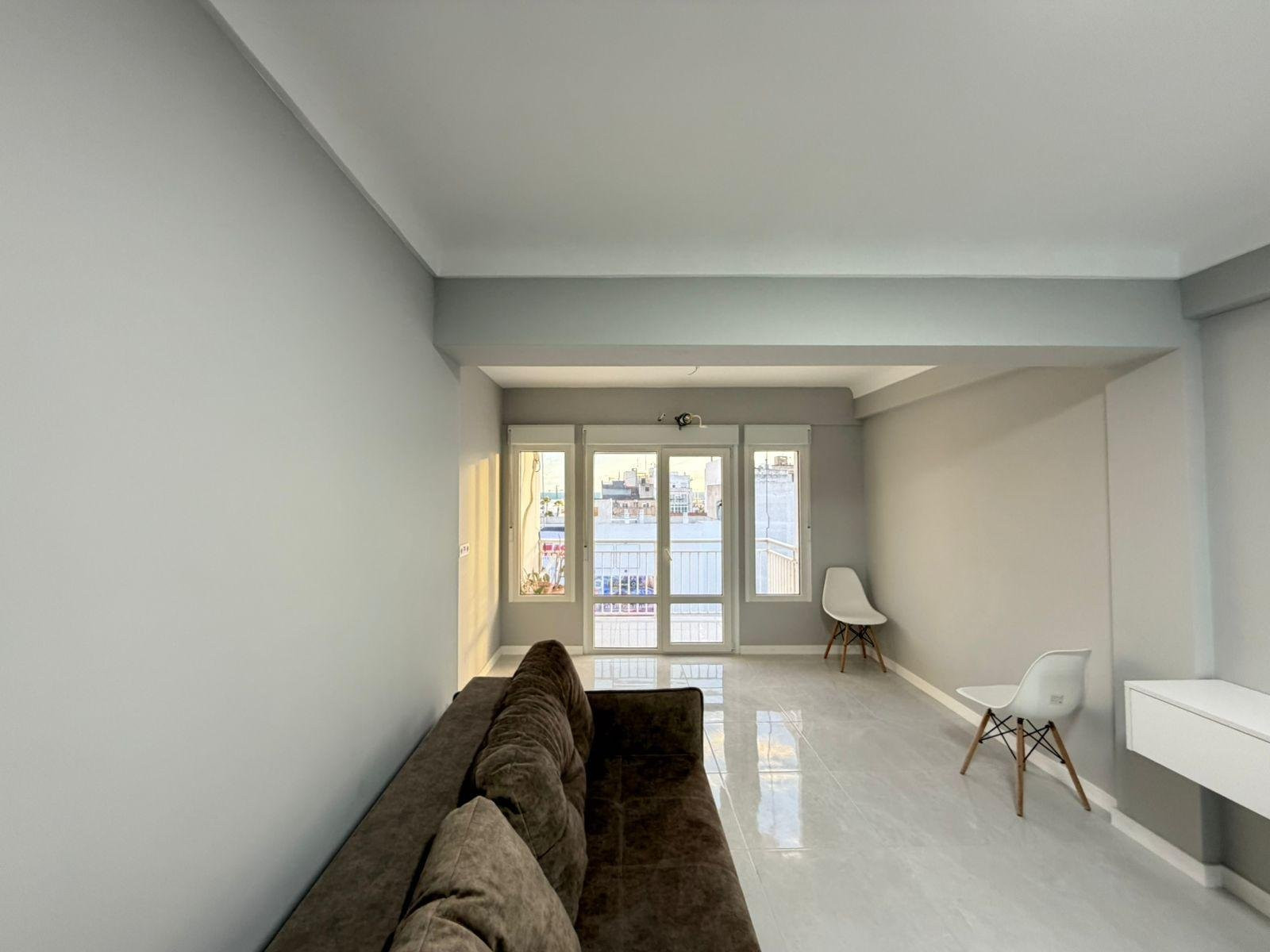 Apartment in Torrevieja - Image 2