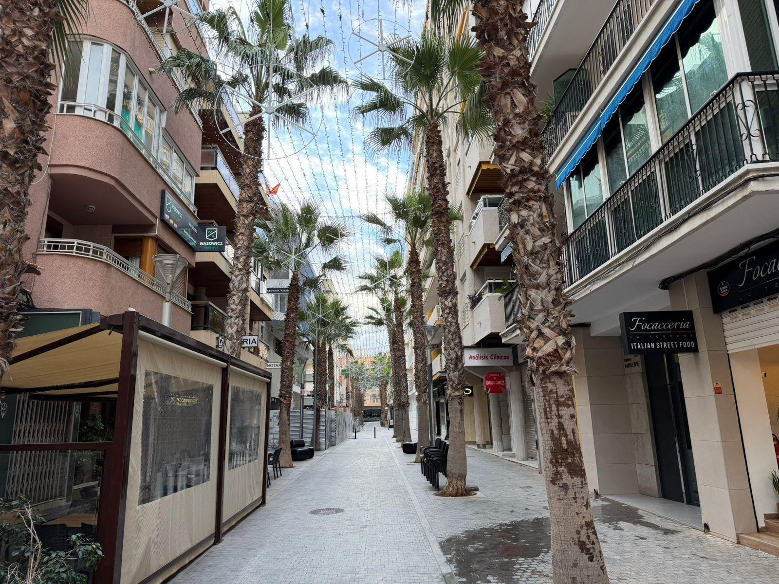 Apartment in Torrevieja - Image 2