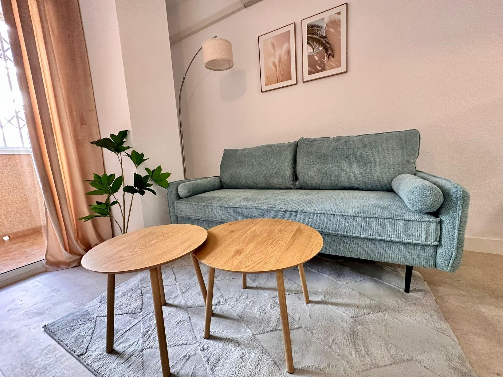 Apartment in Torrevieja - Image 2