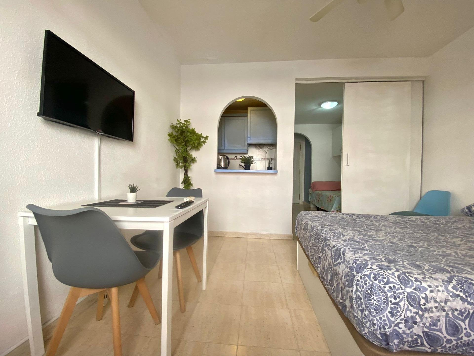 Apartment in Torrevieja - Image 2