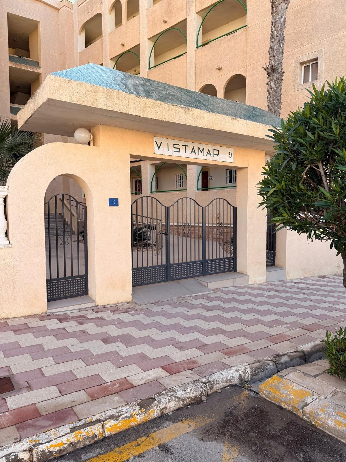 Apartment in Mil Palmeras - Image 5