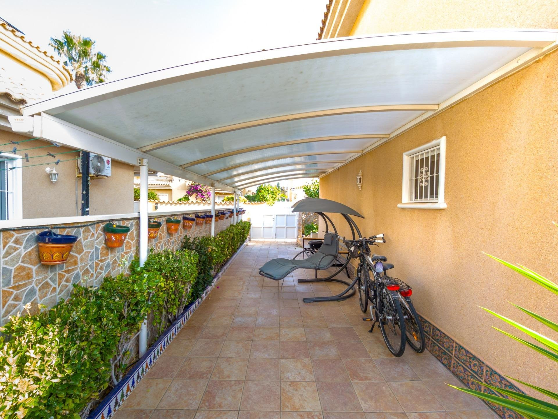 House in Punta Prima - Image 3