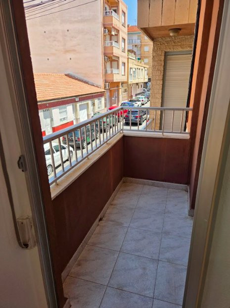 Apartment in Torrevieja - Image 2