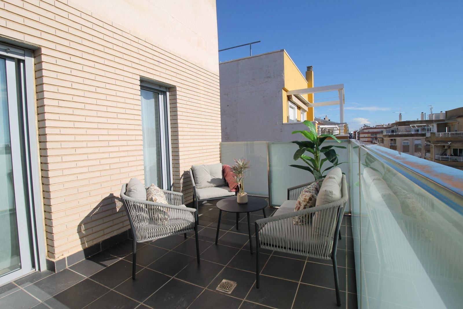 Apartment in Torrevieja - Image 3