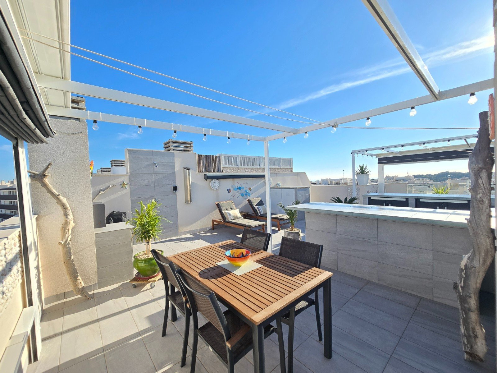 Apartment in Villamartin - Image 3