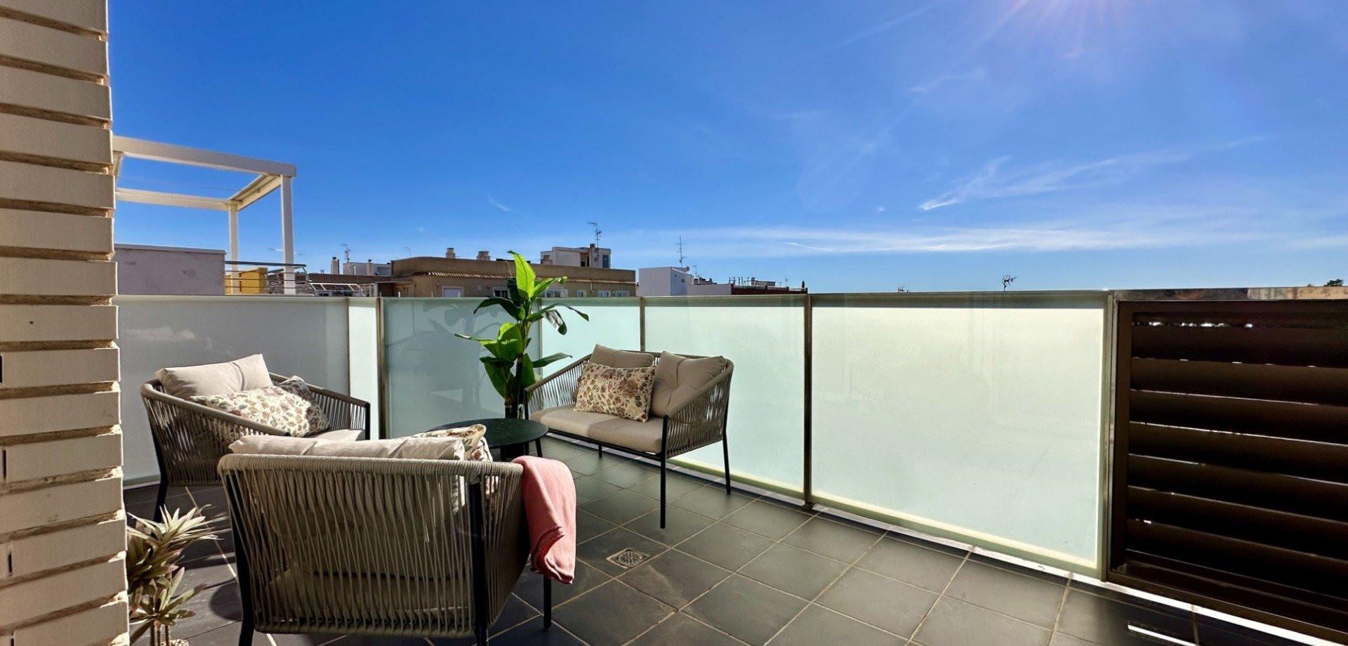 Apartment in Torrevieja - Image 2