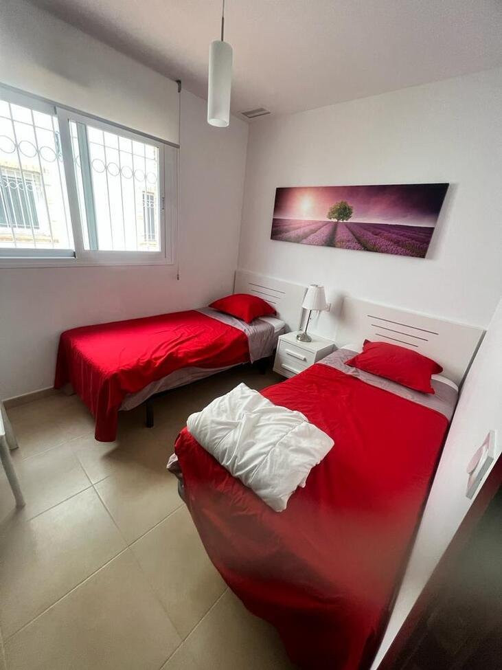 Apartment in Urbanizacion los Balcones - Image 5