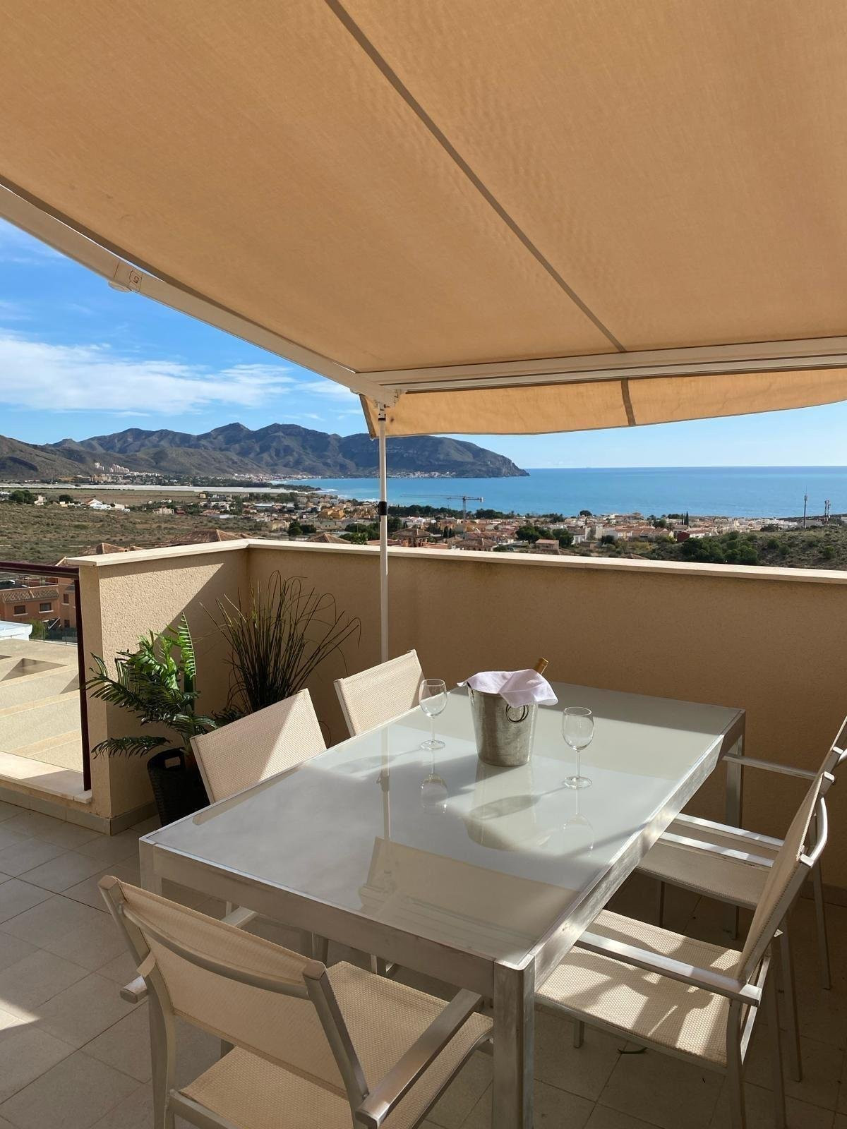 Apartment in Isla Plana - Image 3