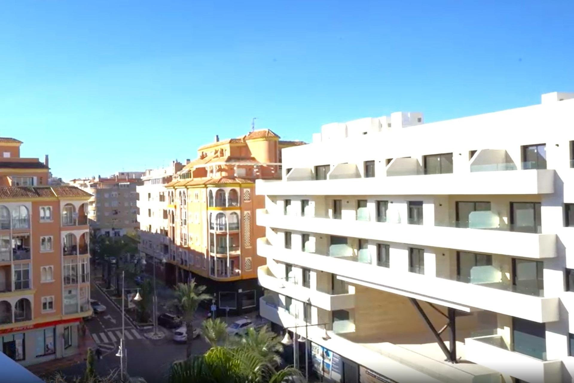 Apartment in Torrevieja - Image 3