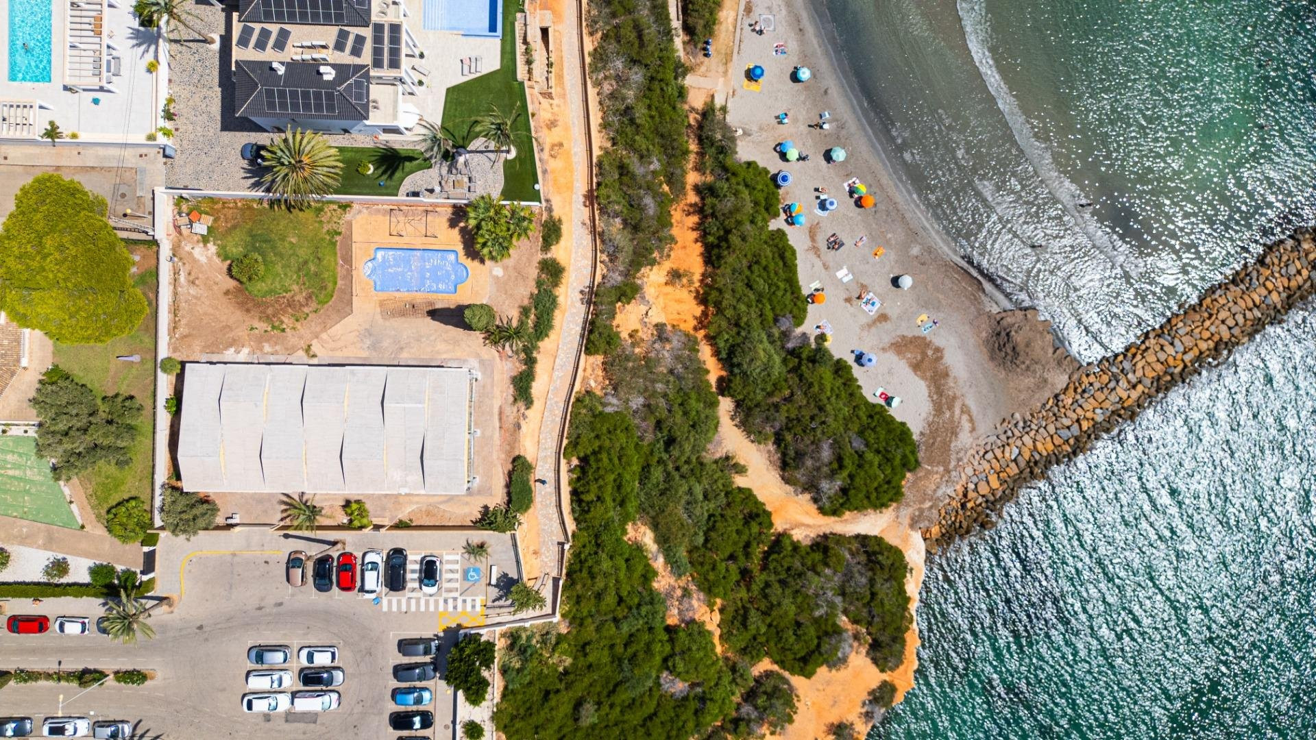 Villa in Cabo Roig - Image 3