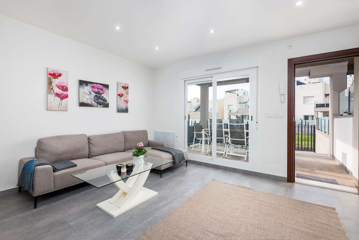 House in Torrevieja - Image 2