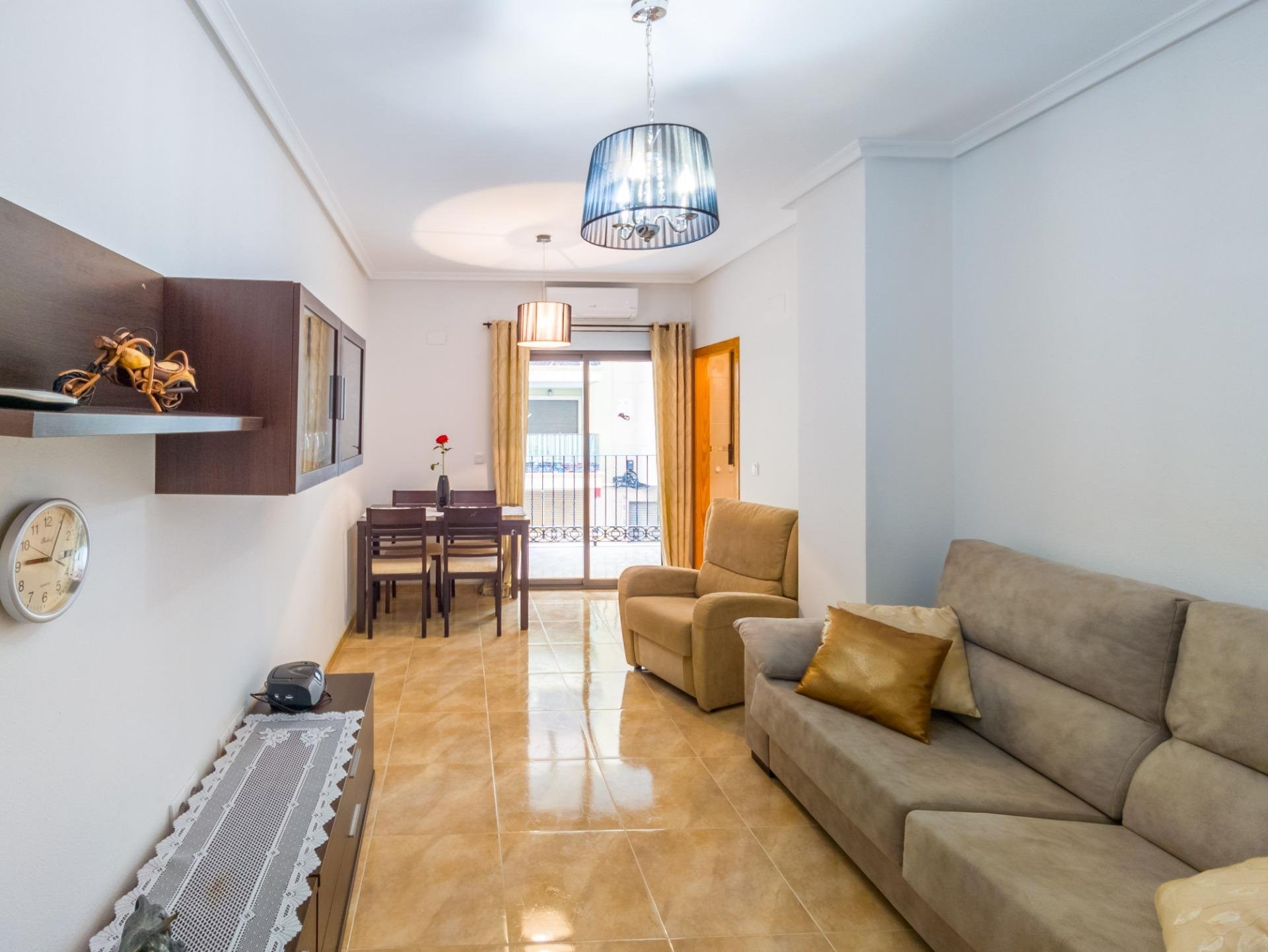Apartment in Torrevieja - Image 2
