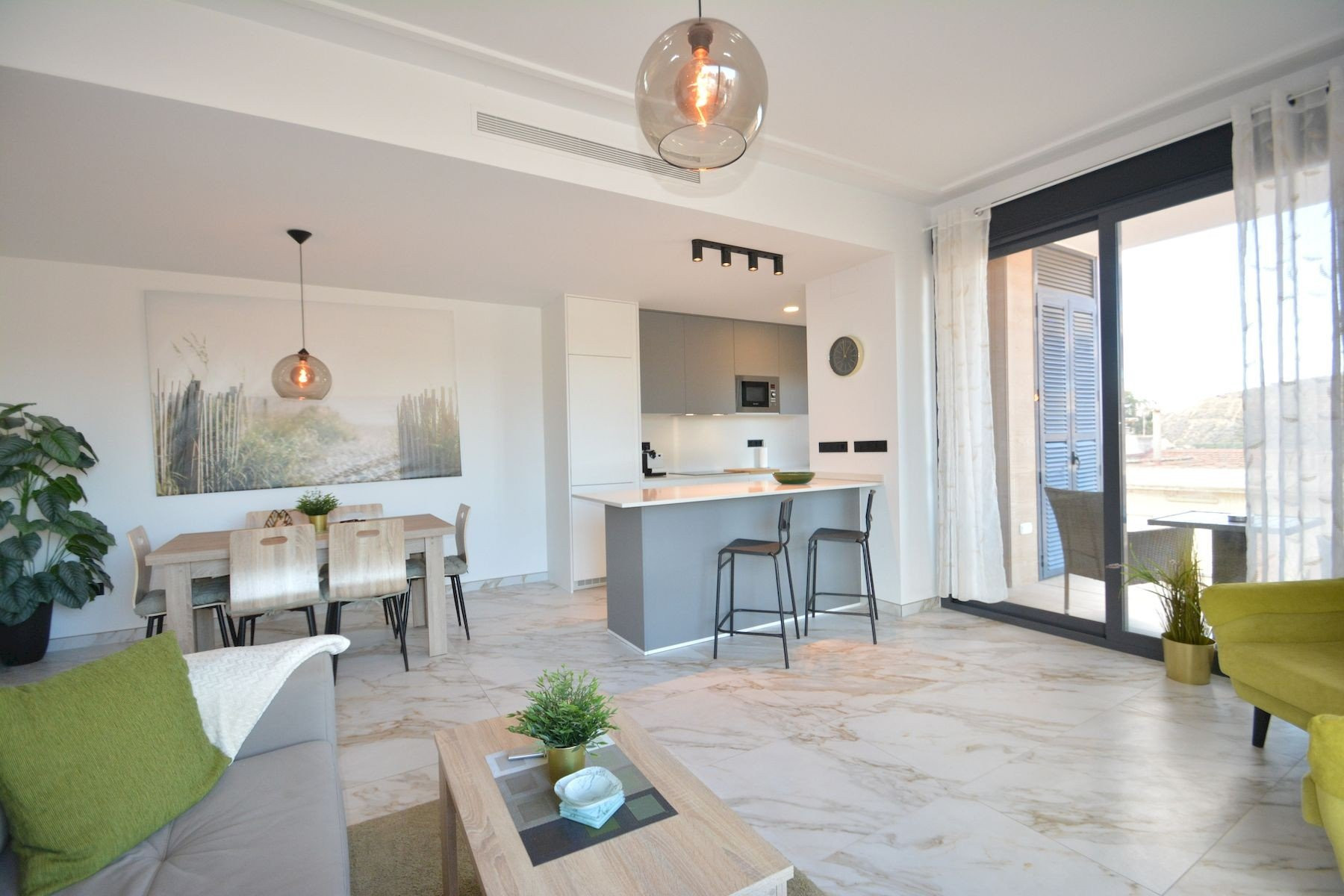 Apartment in Guardamar del Segura - Image 3