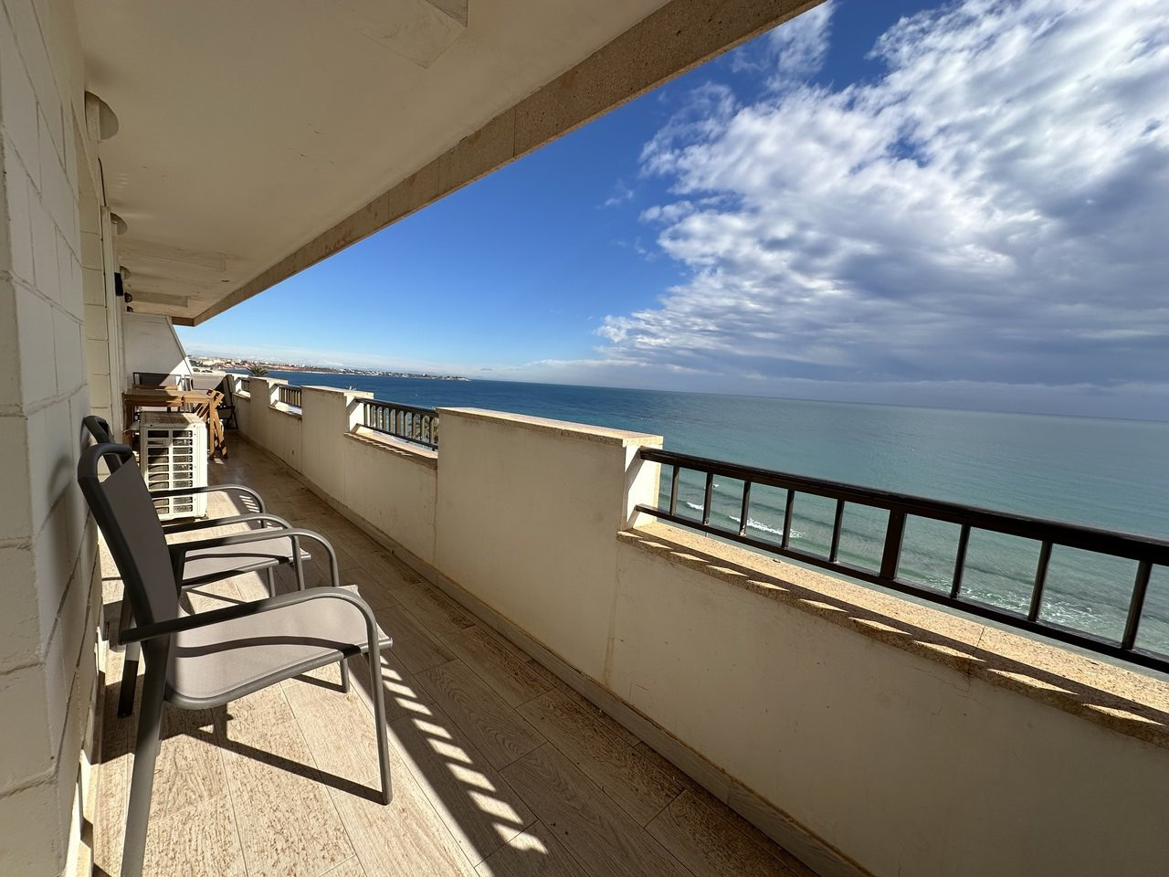 Apartment in Mil Palmeras - Image 2