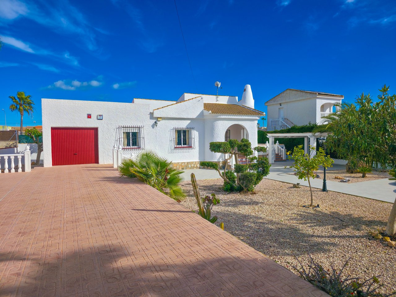 Villa in Torrevieja - Image 2
