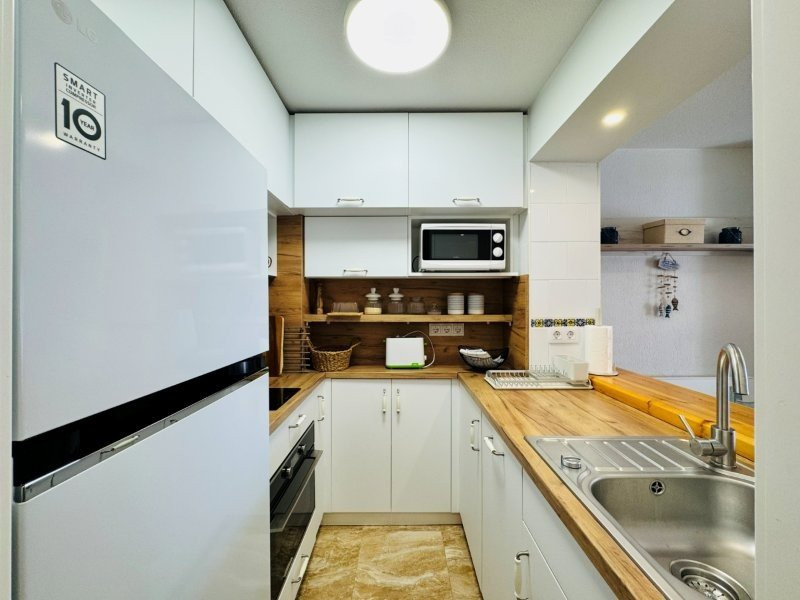 Apartment in Torrelamata - Image 4