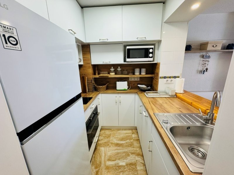 Apartment in Torrelamata - Image 5