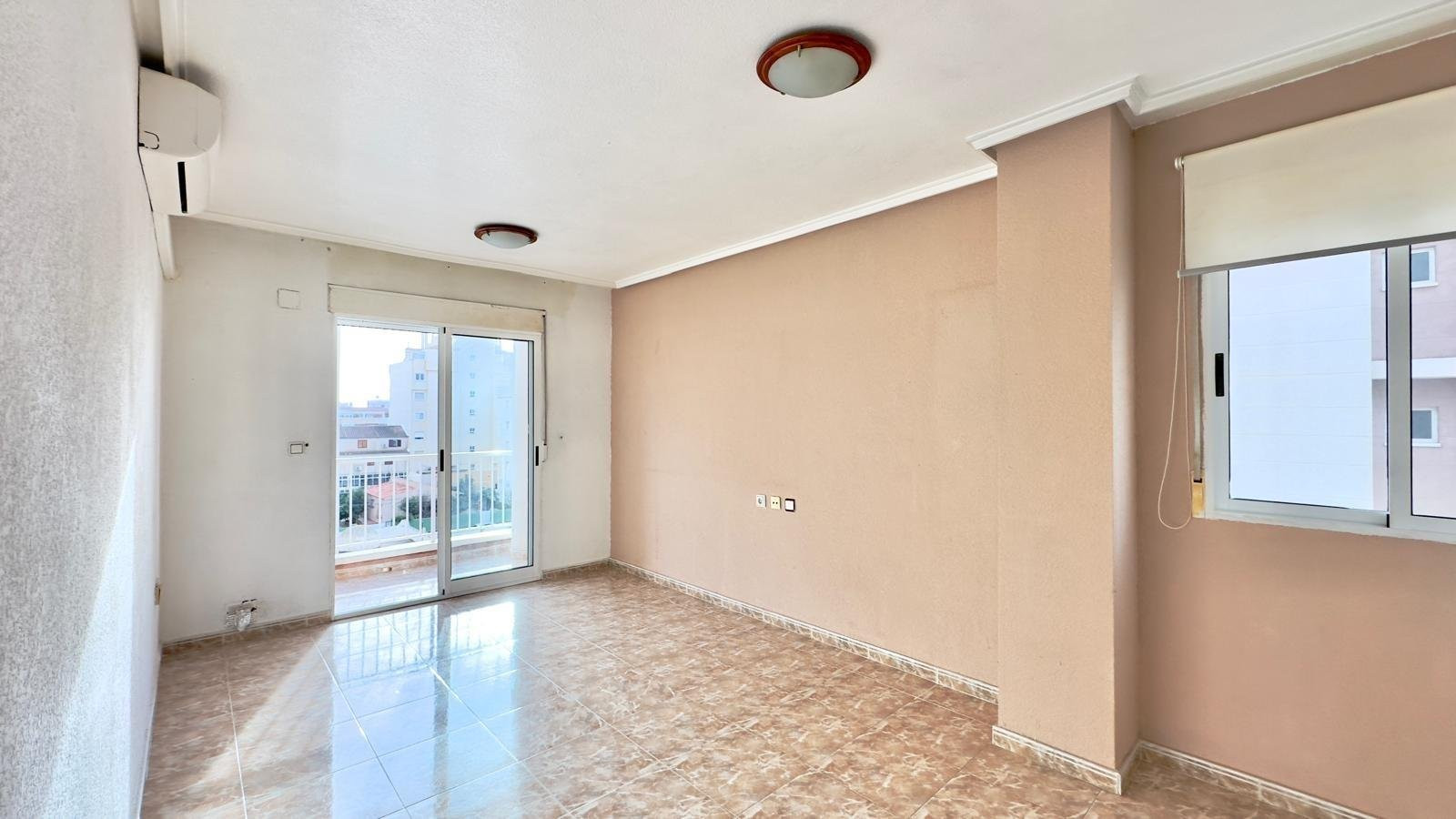 Apartment in Torrevieja - view 1